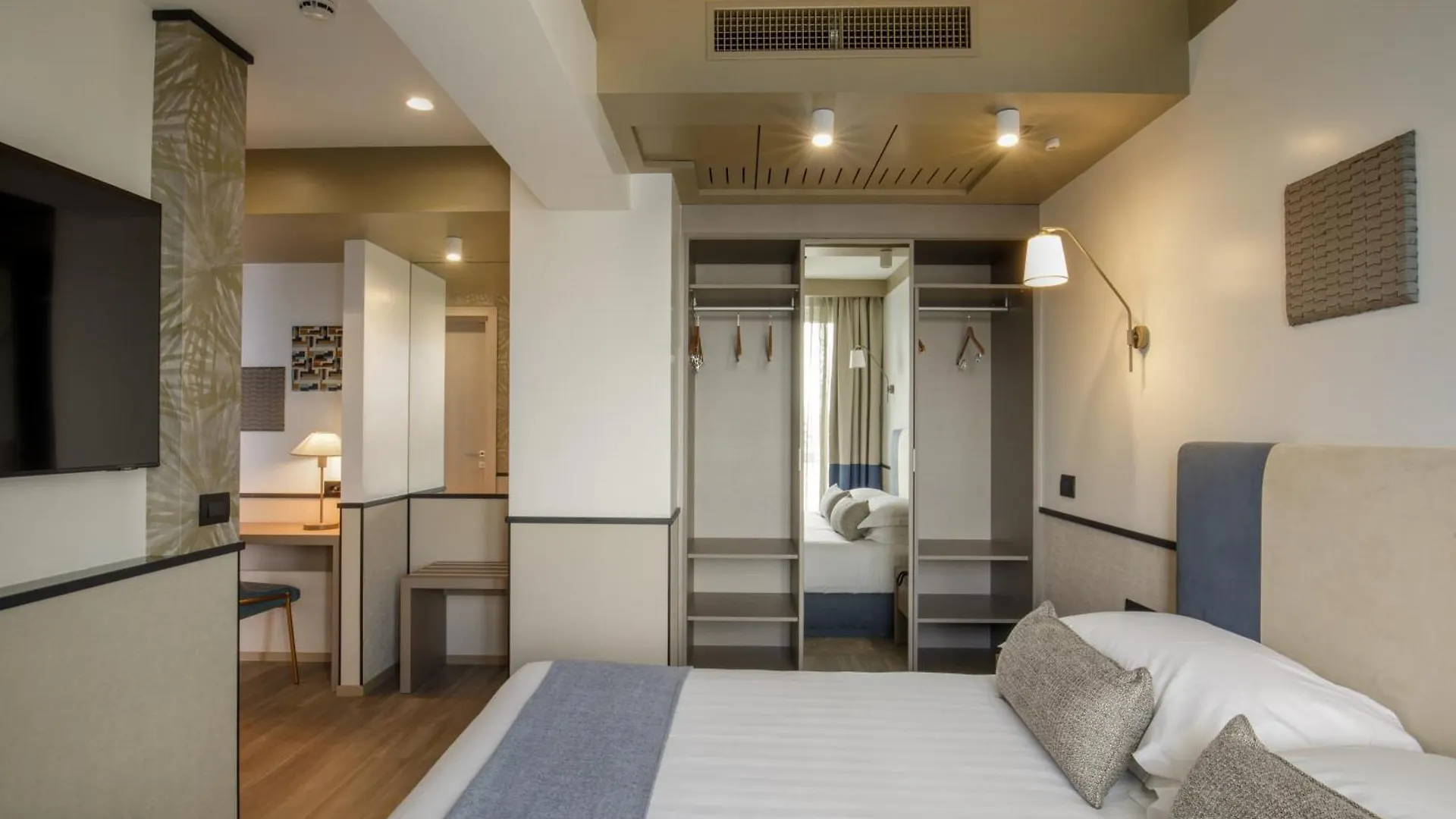 Hotel Domidea Roma