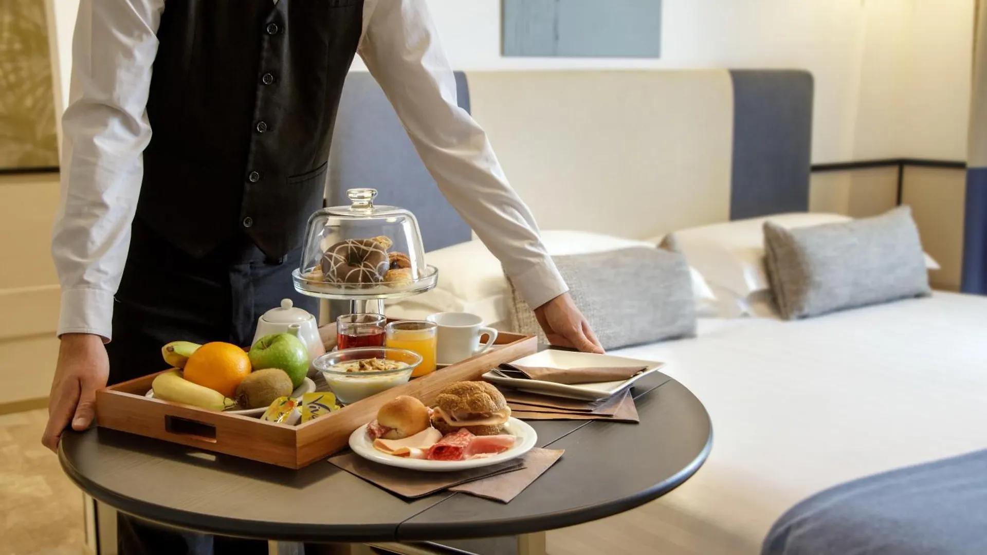Hotel Domidea Rome