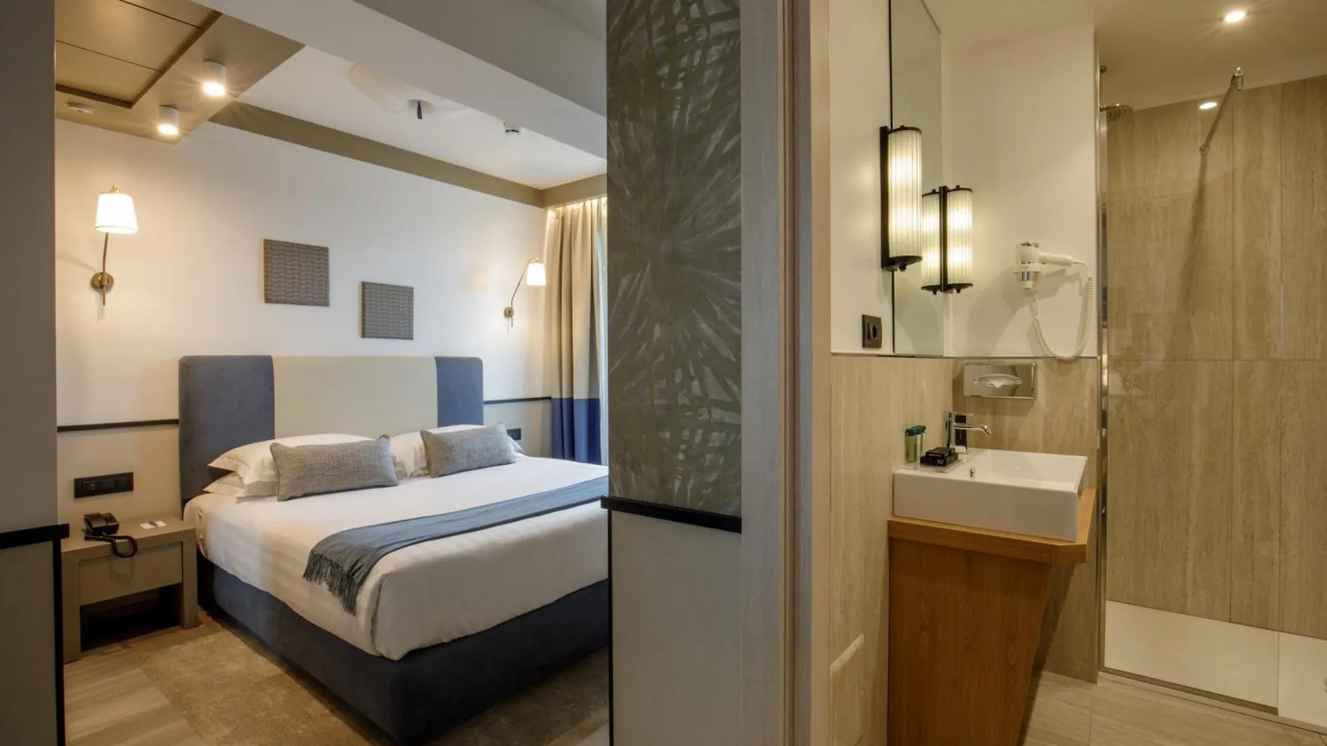 Hotel Domidea Rome