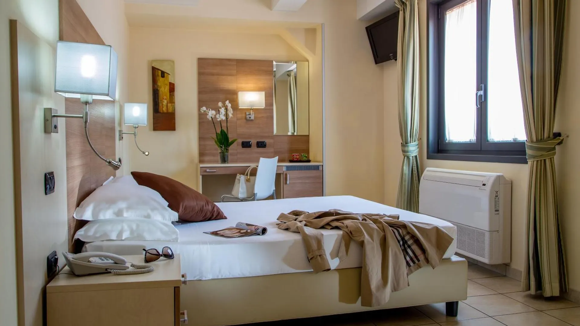 Hotel Domidea Rome