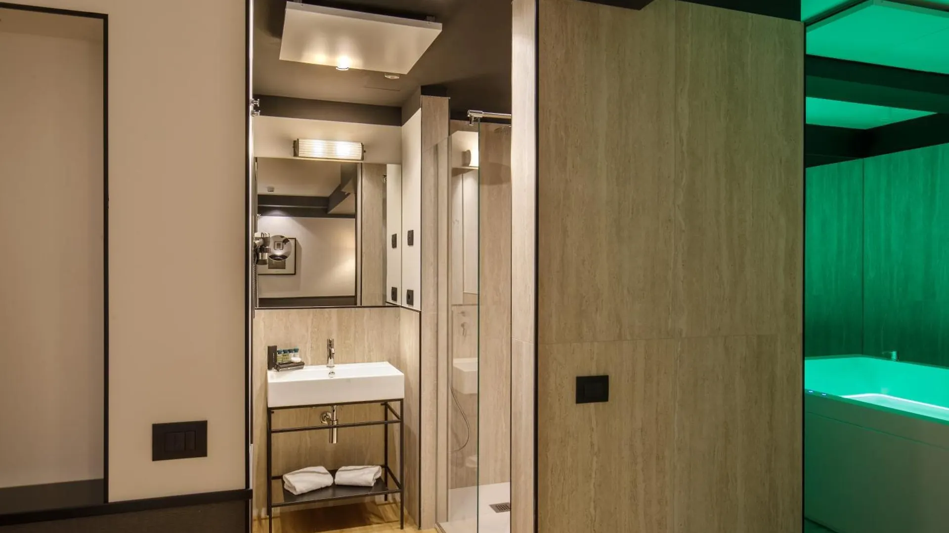 Hotel Domidea Rome 4*,
