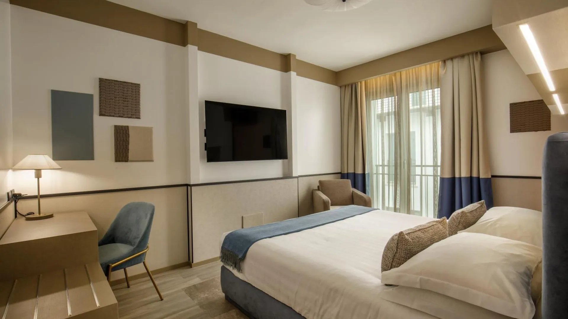 Hotel Domidea Rome