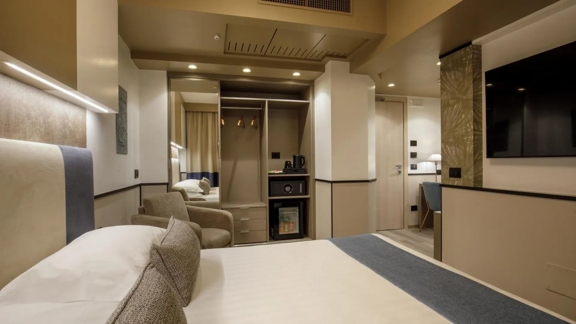 Hotel Domidea Rome