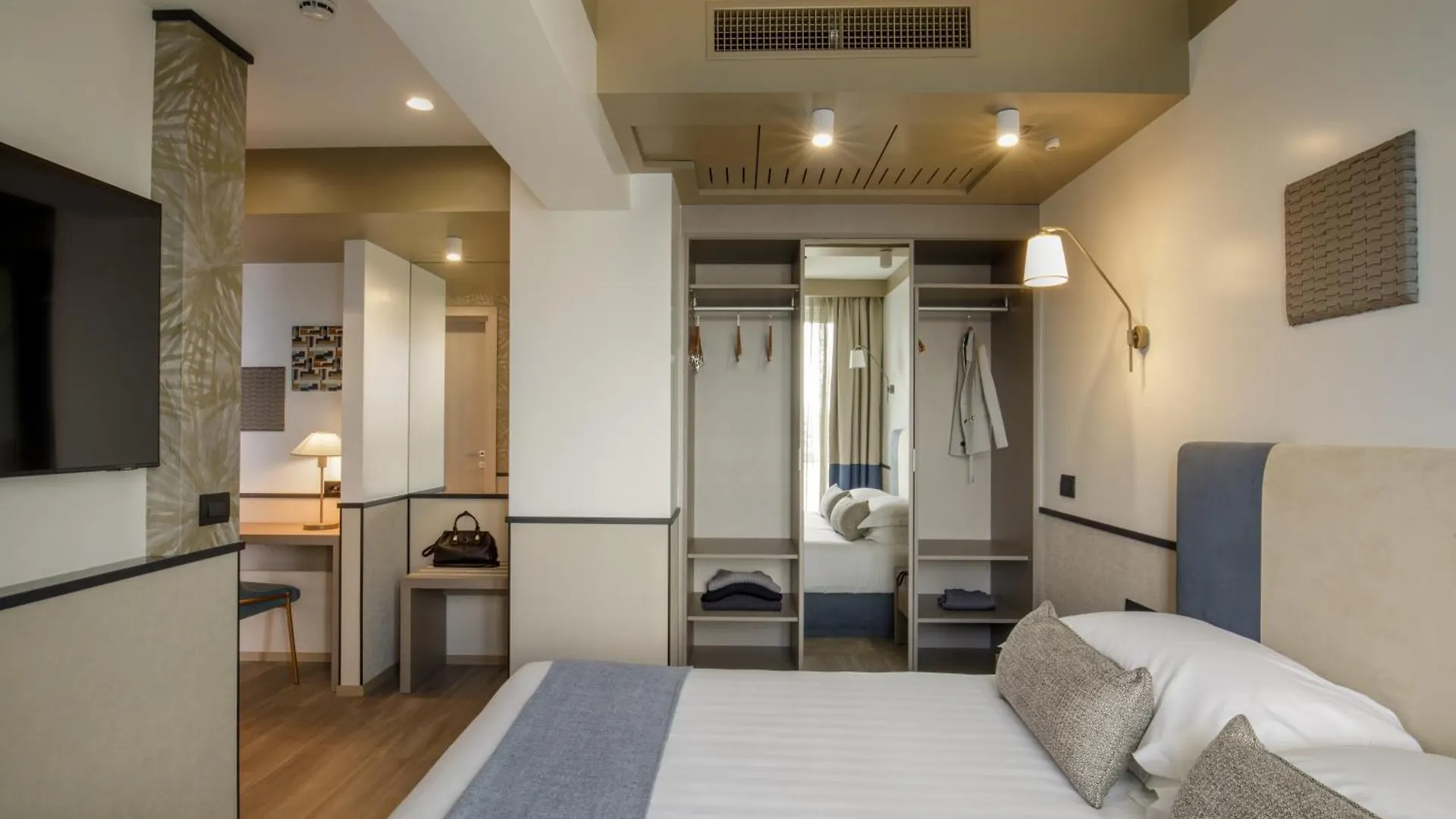 Hotel Domidea Rome
